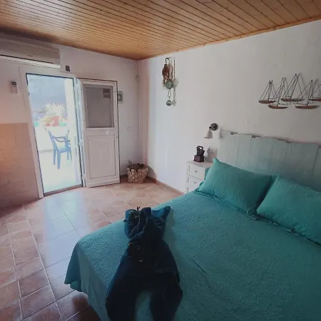 Casa Marinera En La Orilla Del Mar *