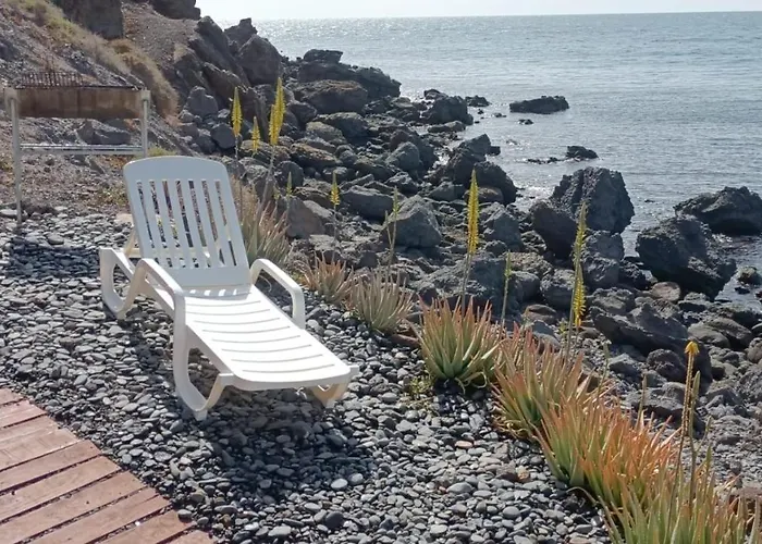 Casa Marinera En La Orilla Del Mar Lajita