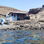Casa Marinera En La Orilla Del Mar *