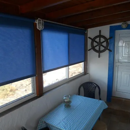 Casa Marinera En La Orilla Del Mar La Lajita