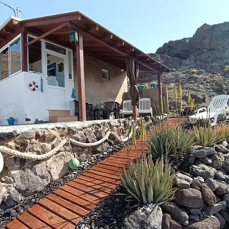 Casa Marinera En La Orilla Del Mar Lajita